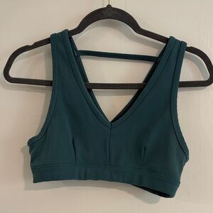 Alo sports bra